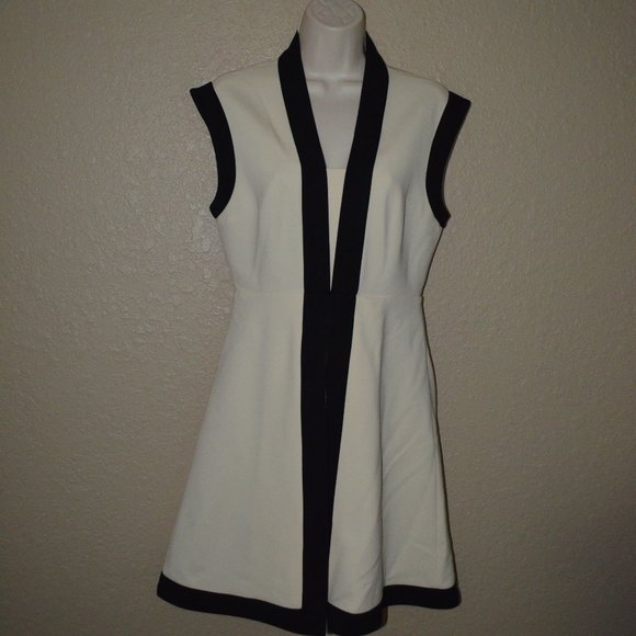 Sz S GUCCI Ivory Viscose Black Contrast Trim Shift Dress - Picture 2 of 8